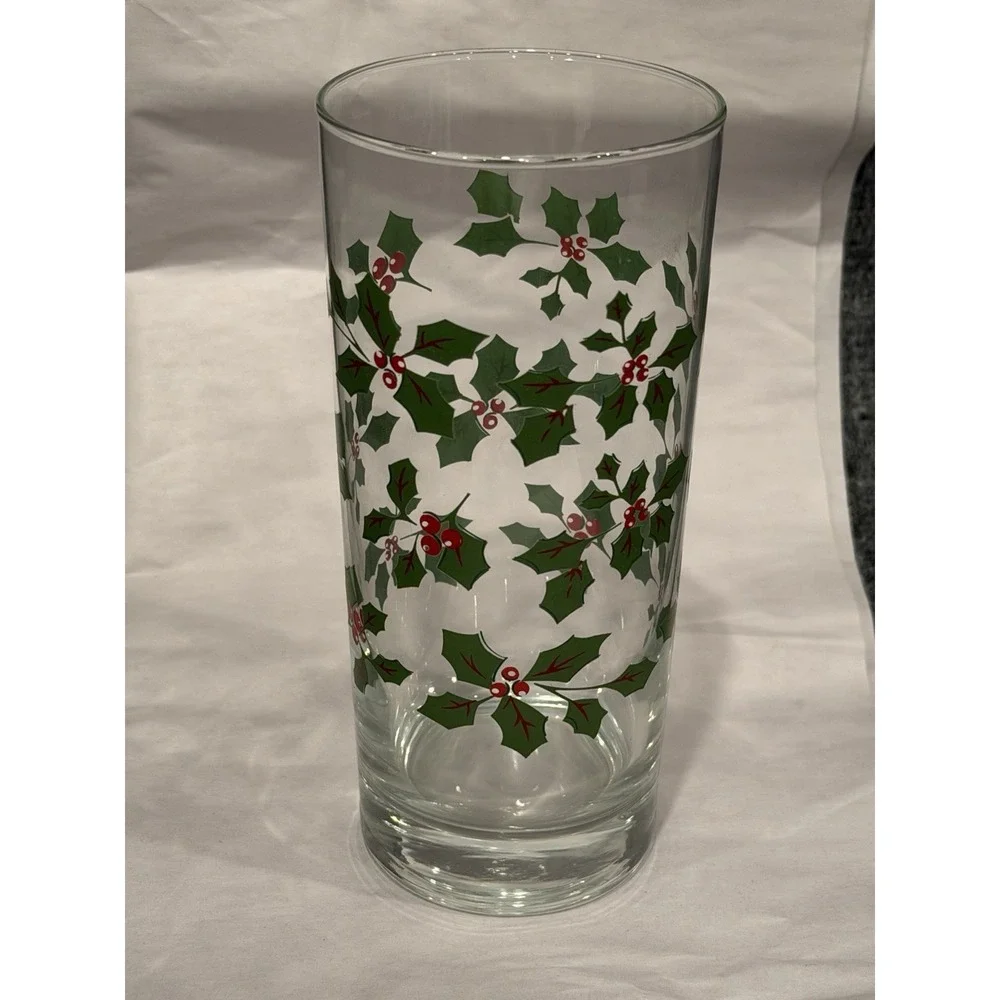 Set Of 9 Vintage Christmas Xmas Holly Berries Tall Tumbler Drinking Glasses 6.5